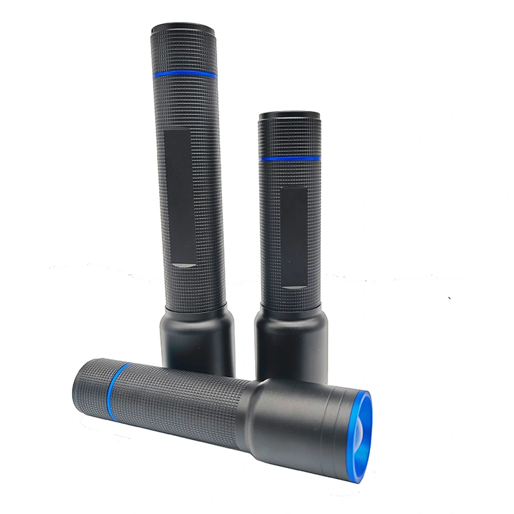 Lanterna de alta potência de 2.500 lúmens